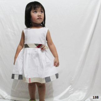 dress anak burberry putih